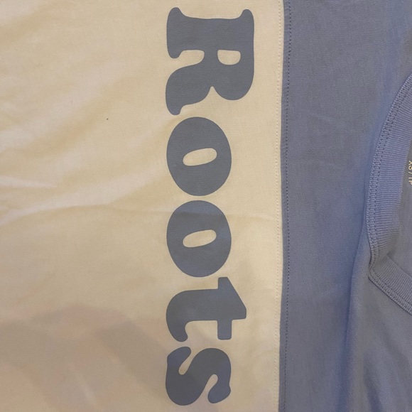 Roots Women’s Baby Blue T-Shirt With Logo - Picture 6 of 6